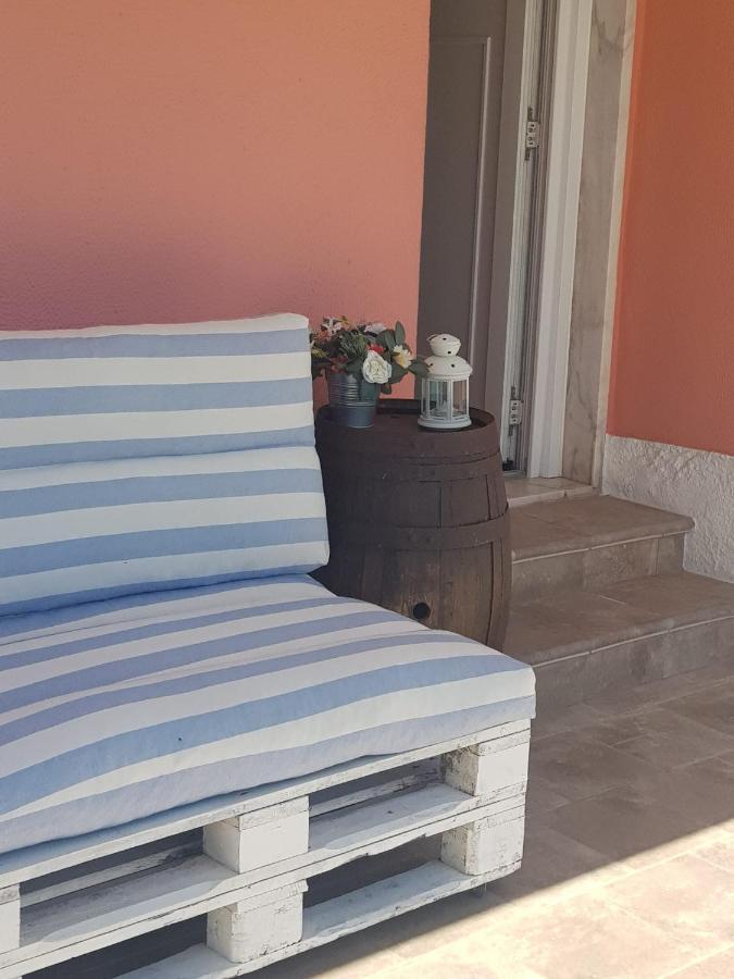 Family Villa Pool & Beach Caparica Exterior photo